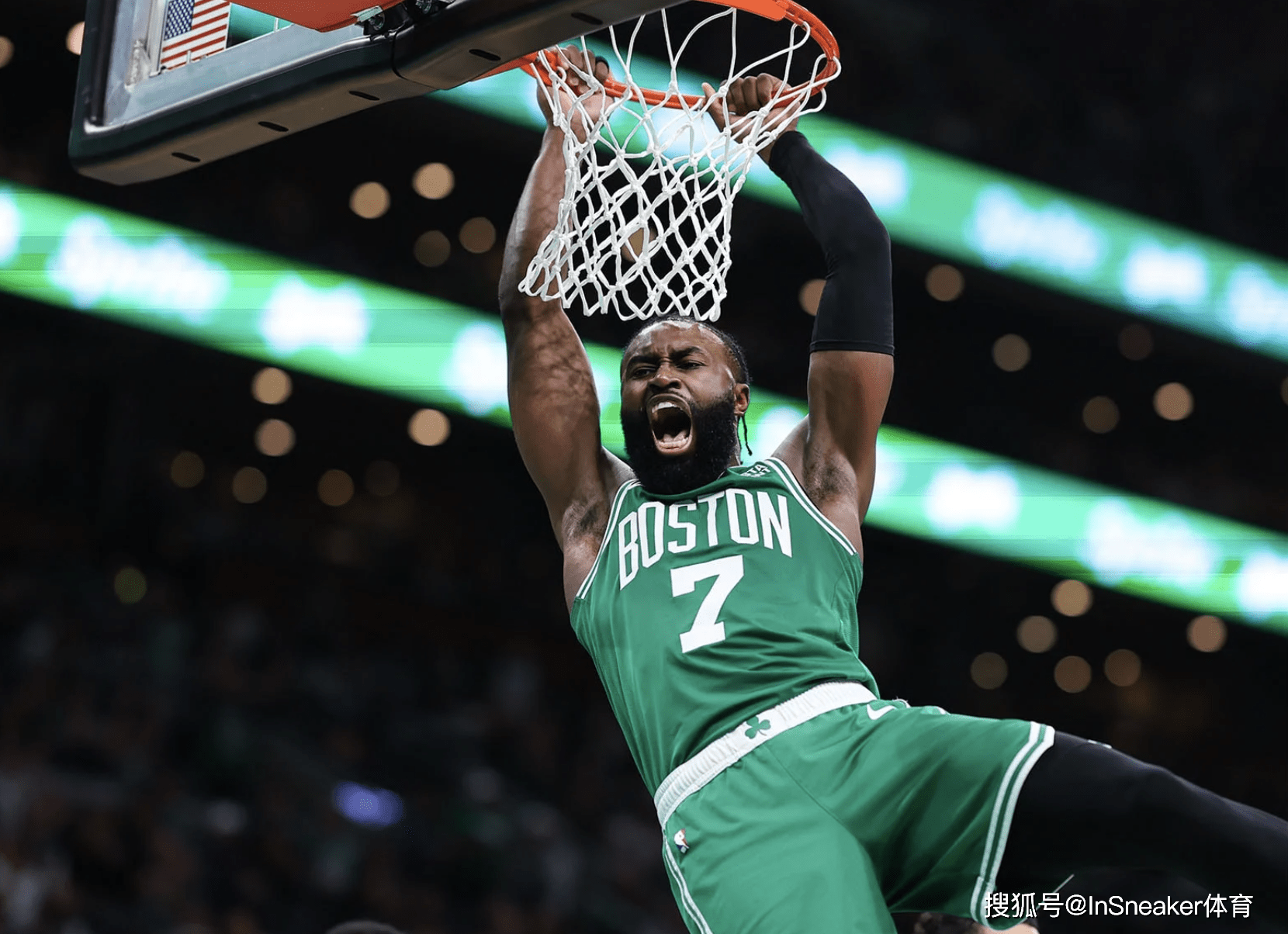 远藤航：我感受到了球迷的支持；只要上场我会尽力帮助球队.