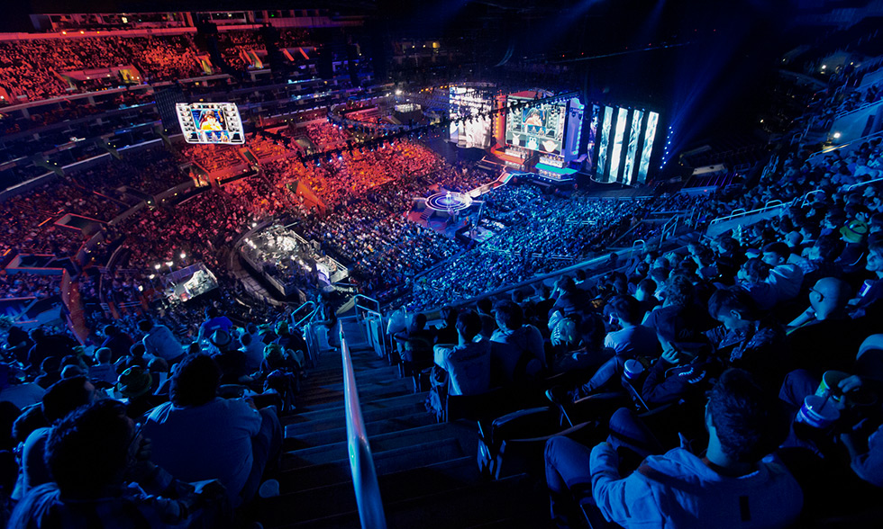 一步谈到霍 一步谈到霍