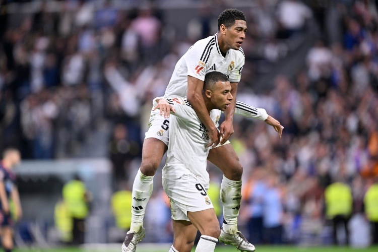 超胜利登顶 超胜利登顶