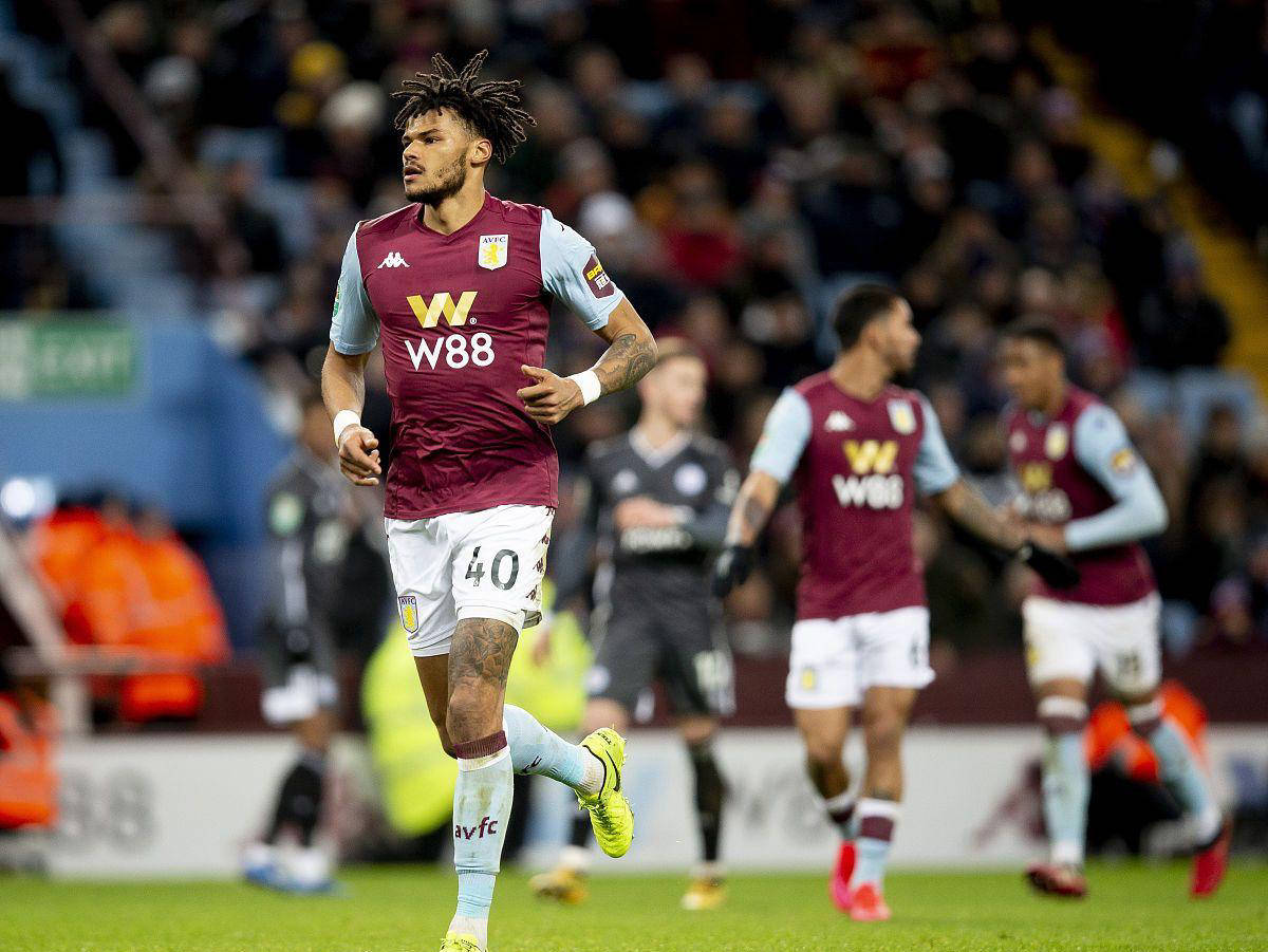 与清晰角色 与清晰角色